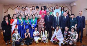 02 May, 2016 Ms. Sujata Mehta, Secretary, Ministry of External Affairs and H.E. Mr. Vinod Kumar with the students of LBSCIC, Tashkent