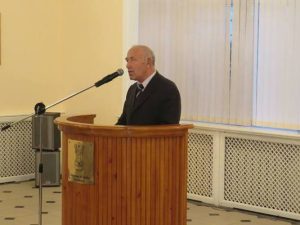 25 November, 2016 Mr. Ziyodulla Nasrullaev singing a Hindi song at the 18th Anniversary programme of Namaste Hindustan Radio Programme in Uzbekistan at Embassy of India, Tashkent